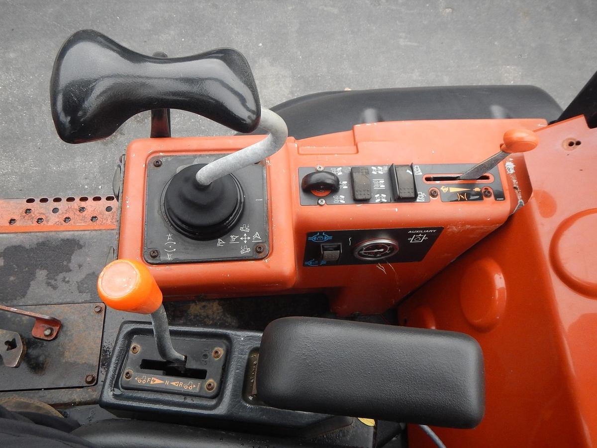 Used 2002 DITCH WITCH RT115H