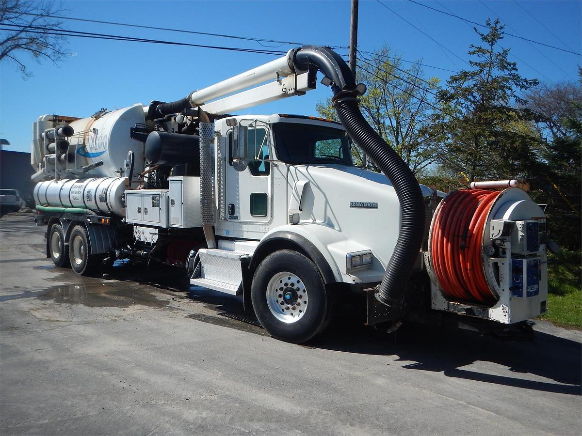 Used 2012 KENWORTH T800