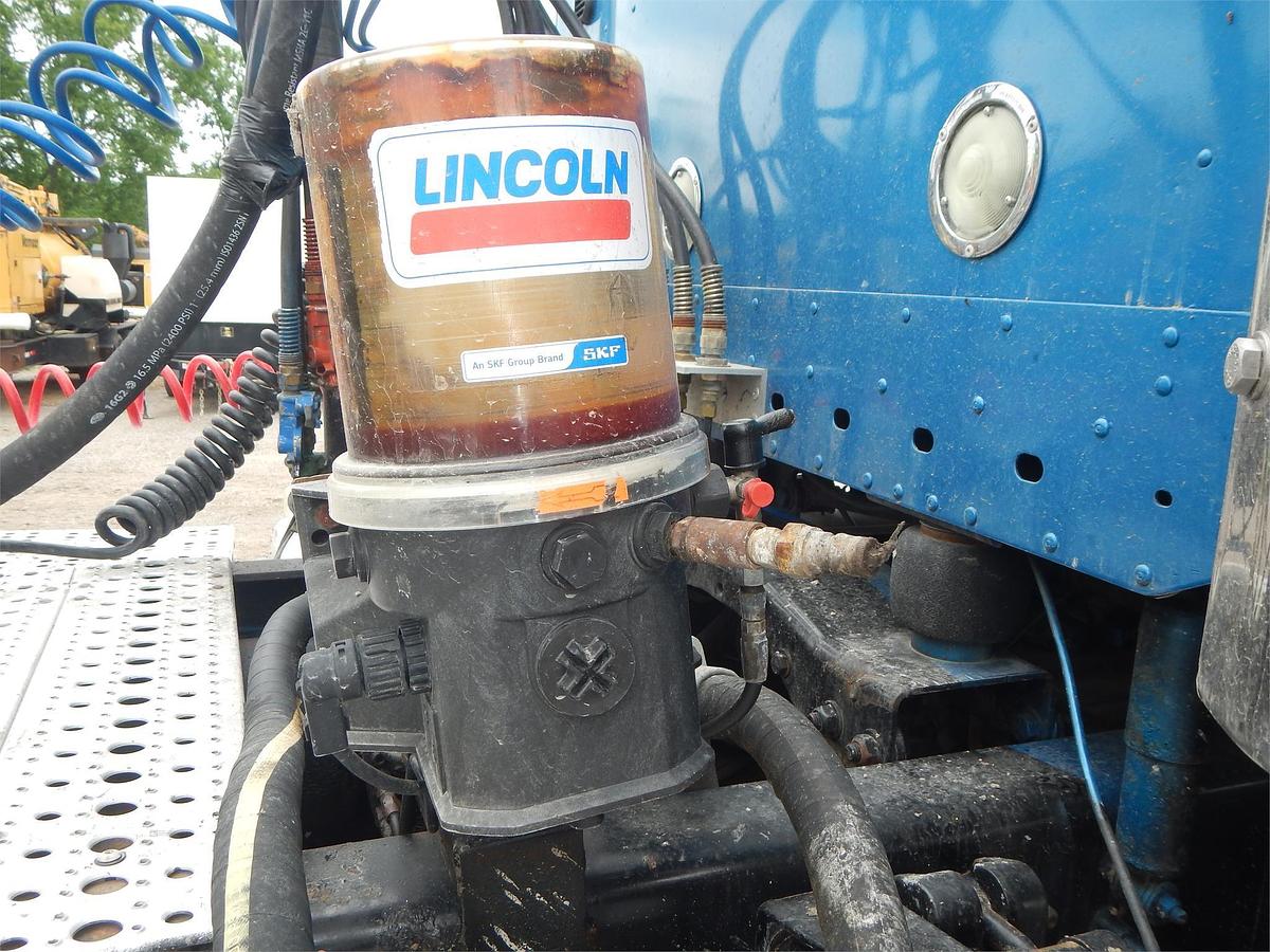 Used 2009 FREIGHTLINER COLUMBIA 120