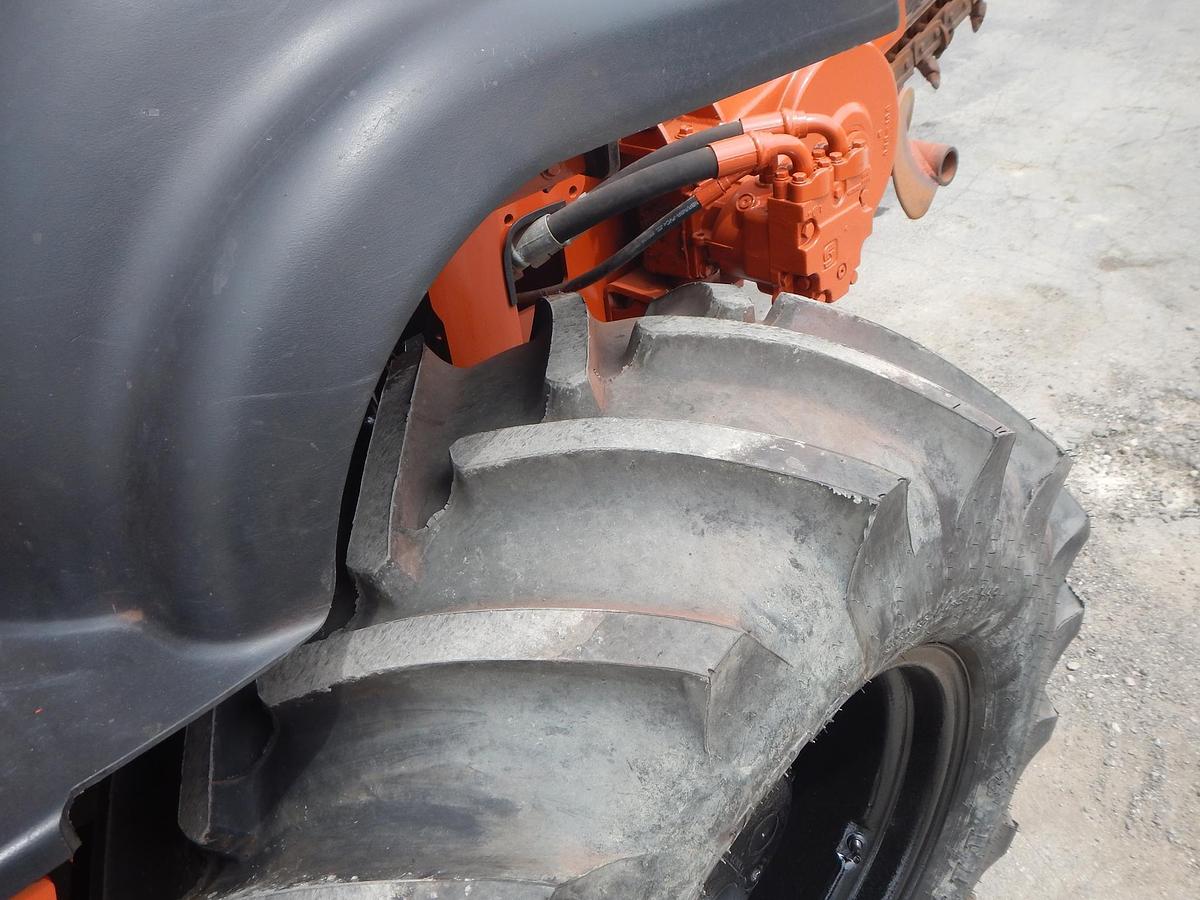 Used 2002 DITCH WITCH RT115H