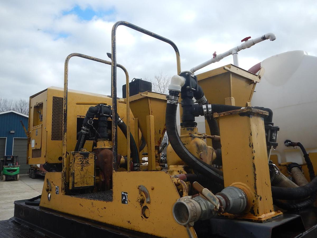 Used 2000 VERMEER DT750