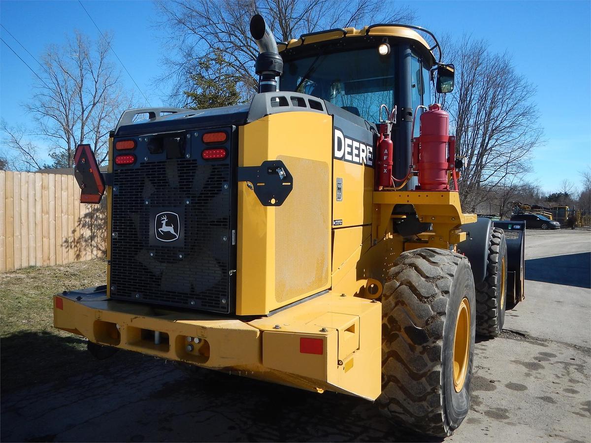 Used 2017 DEERE 624KII