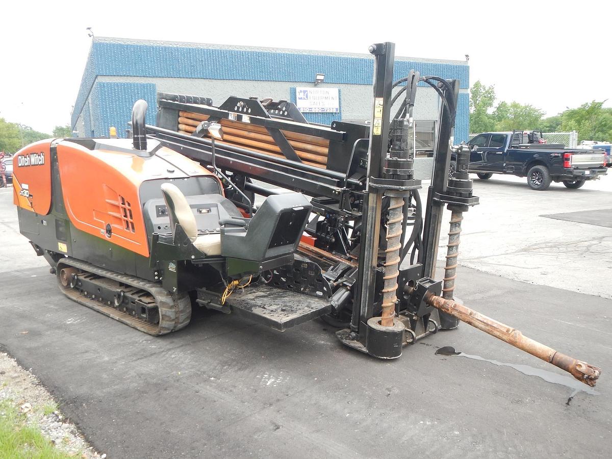 Used 2016 DITCH WITCH JT30AT