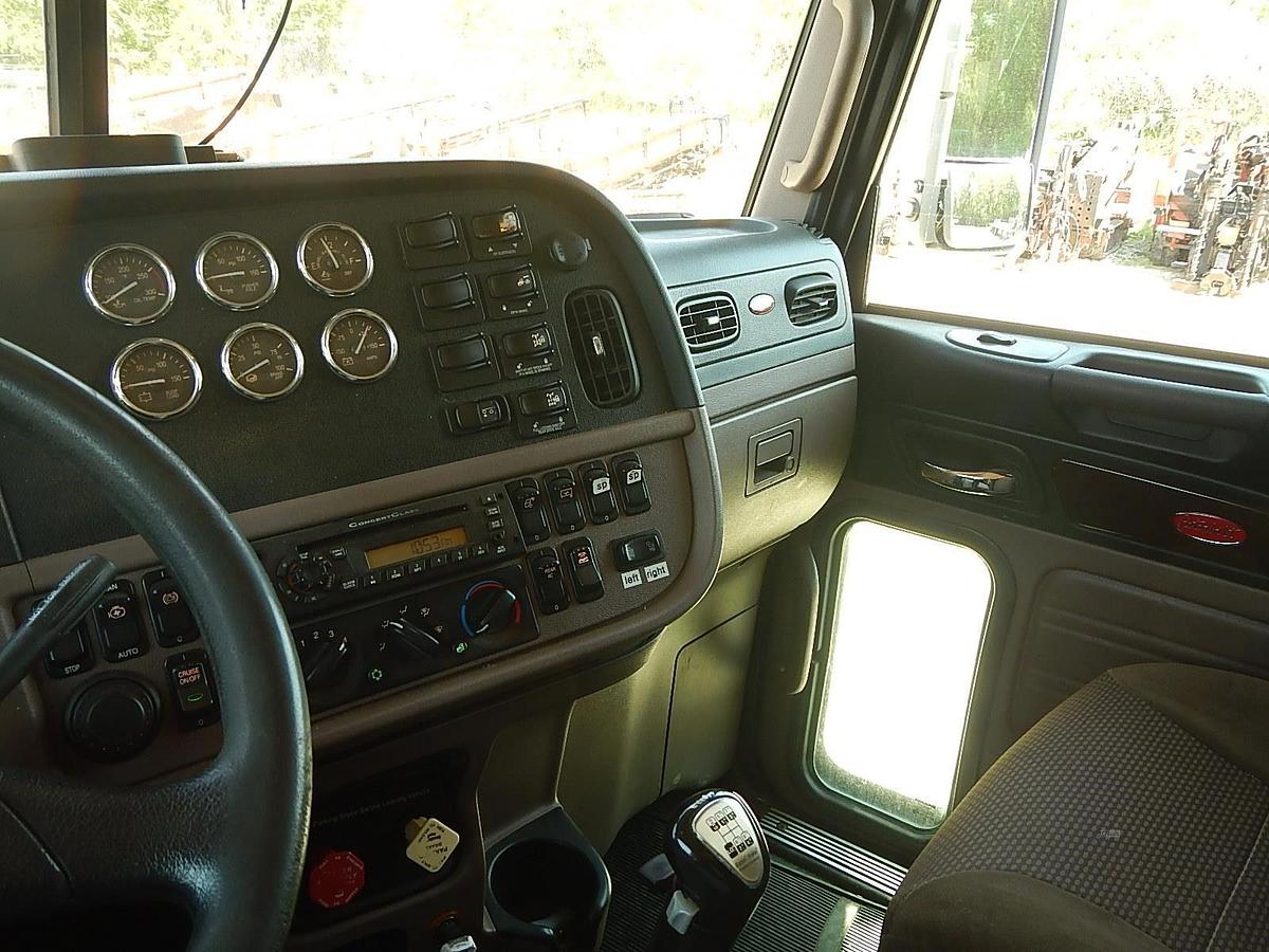 Used 2012 PETERBILT 386