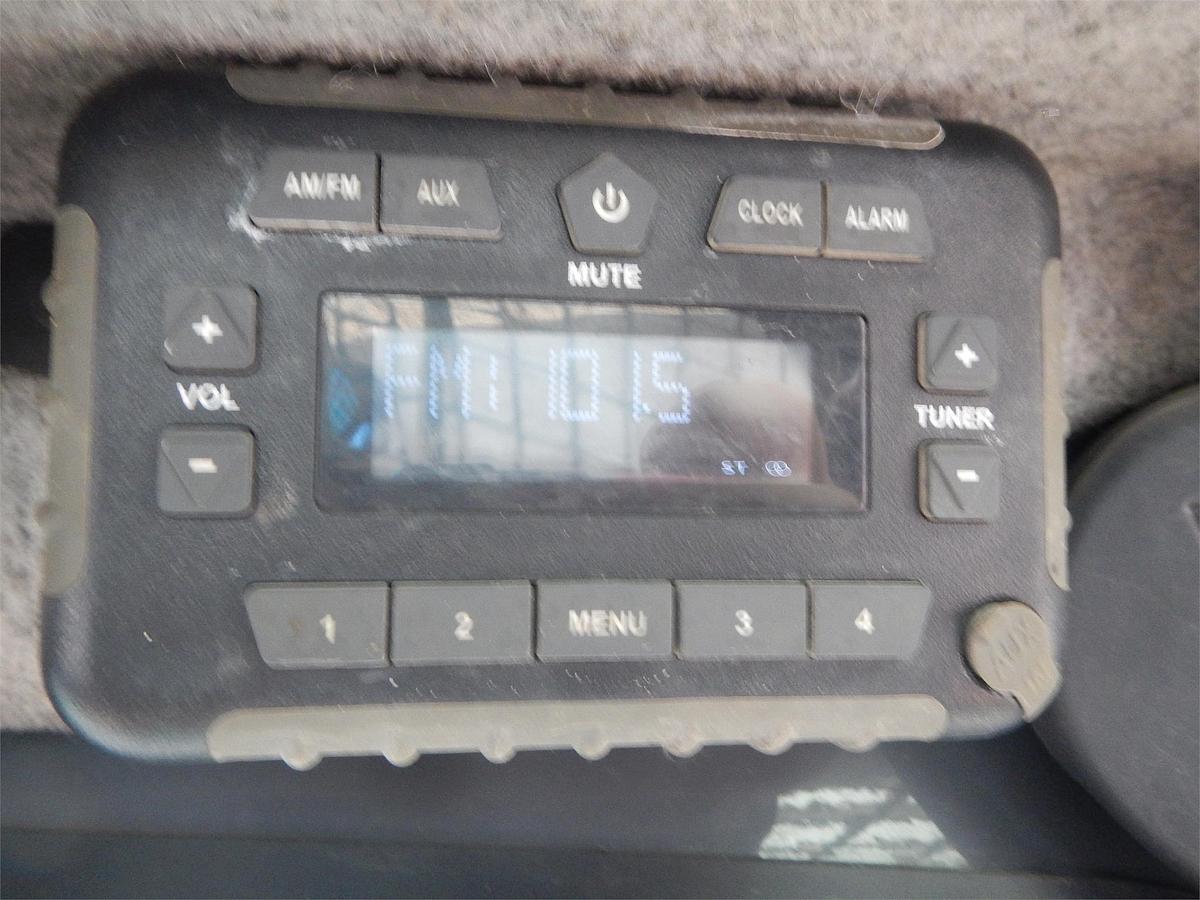 Used 2017 DEERE 324E