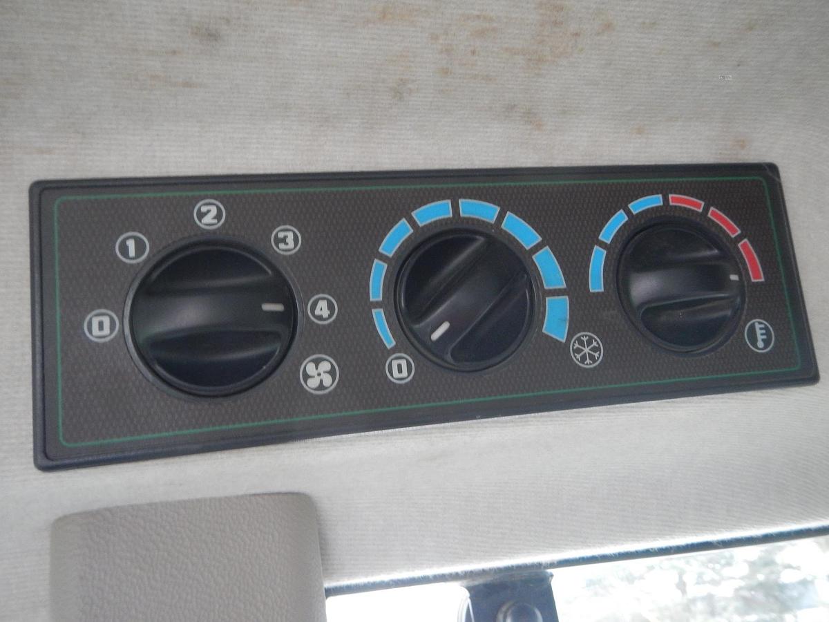 Used 2020 JOHN DEERE 5090GN