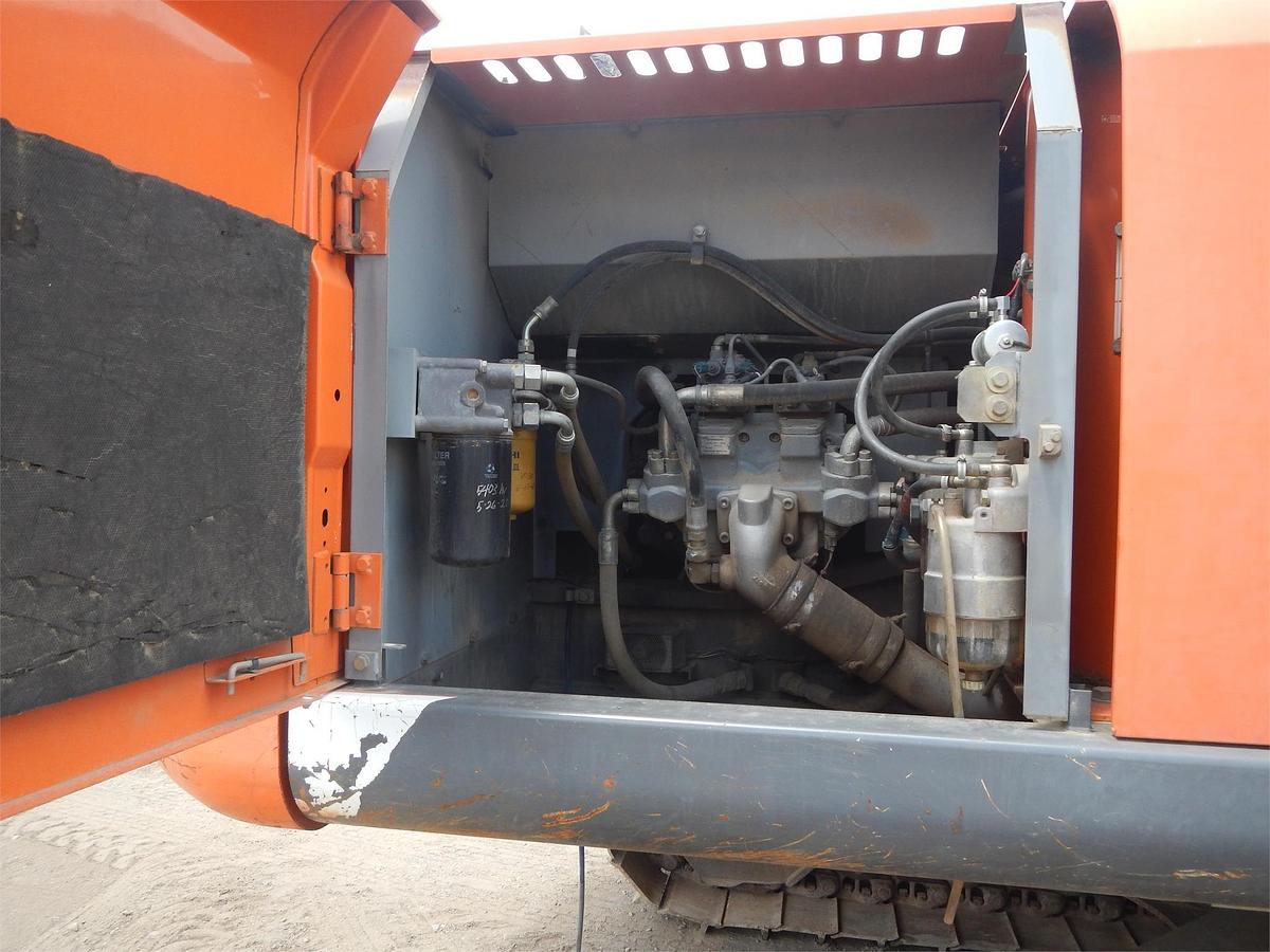 Used 2006 HITACHI ZX240 LC-3