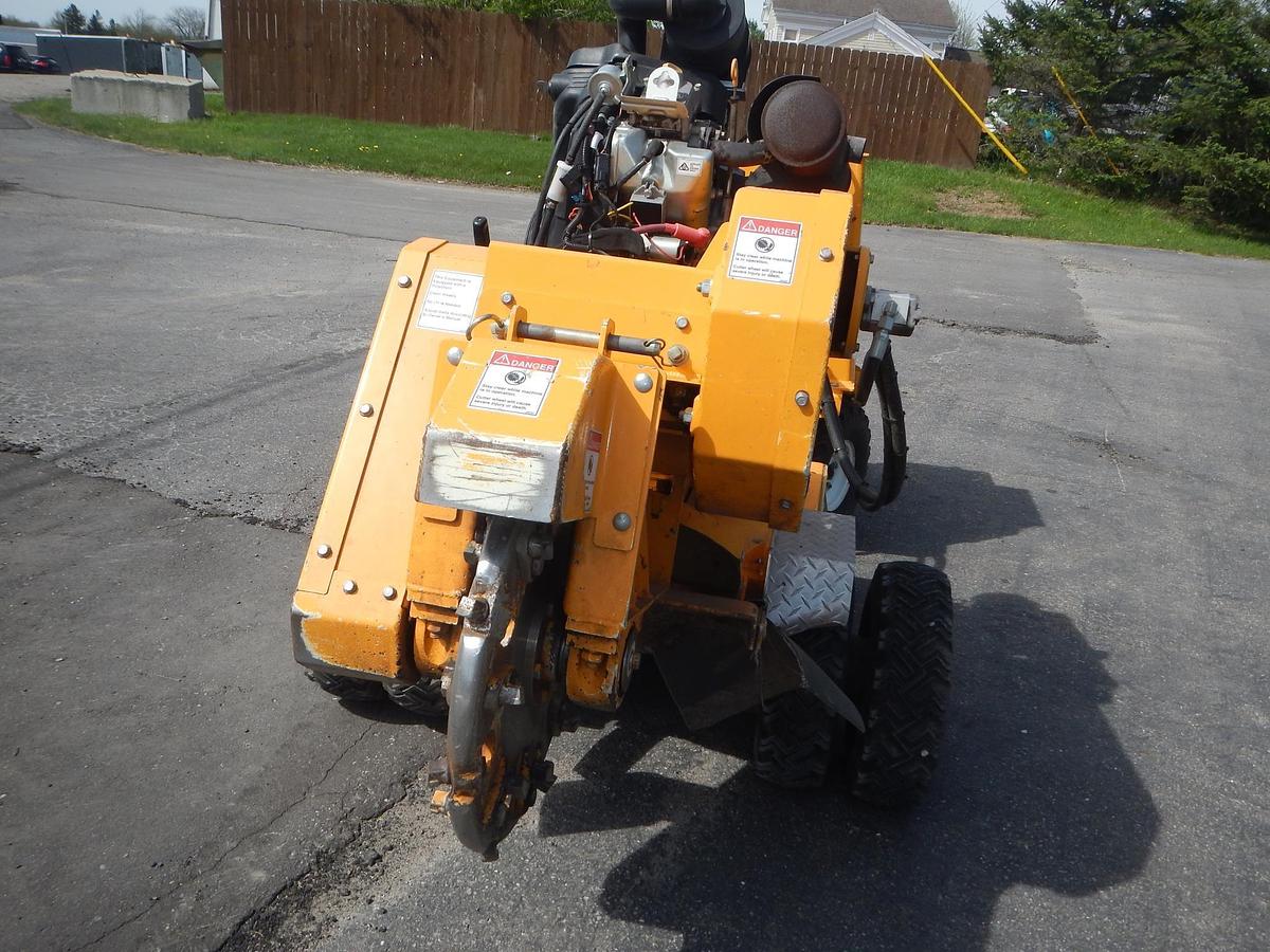 Used 2025 CARLTON SP5014