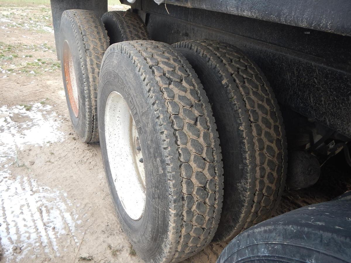 Used 2005 MACK GRANITE CV713