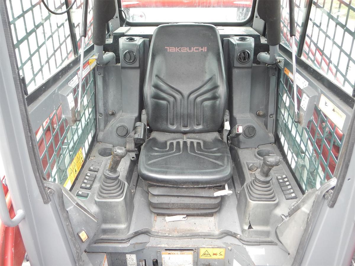 Used 2016 TAKEUCHI TL12V2