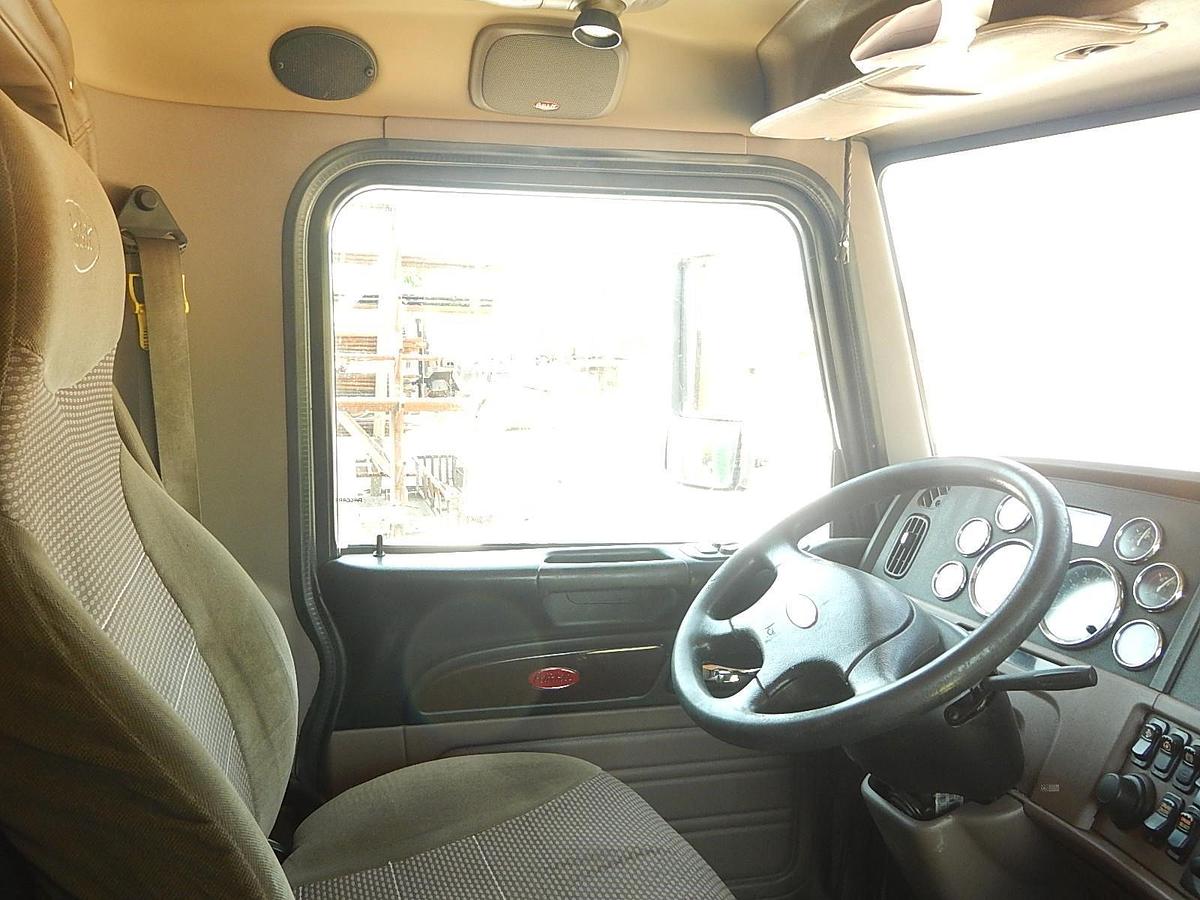 Used 2012 PETERBILT 386