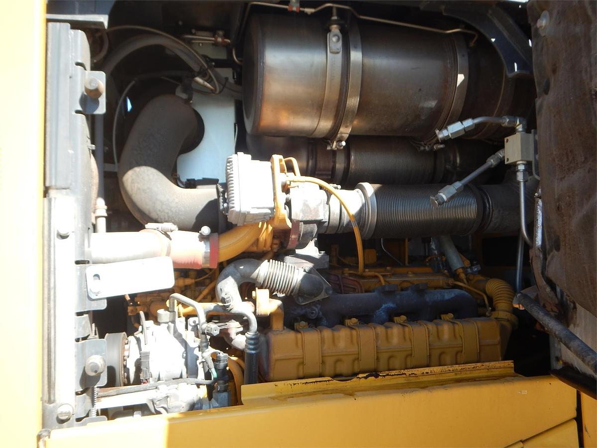 Used 2017 DEERE 624KII