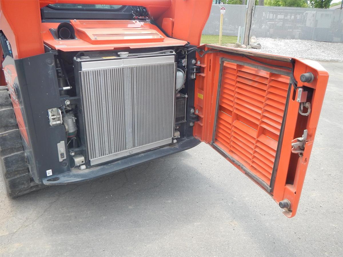 Used 2018 KUBOTA SVL75-2