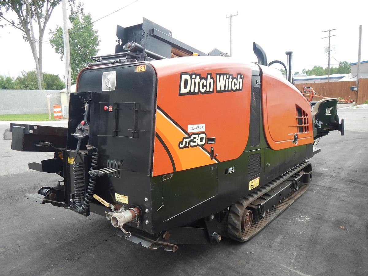 Used 2016 DITCH WITCH JT30AT