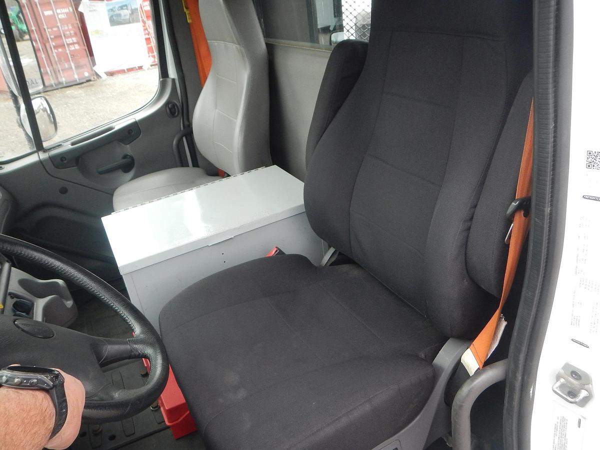 Used 2016 FREIGHTLINER BUSINESS CLASS M2 106