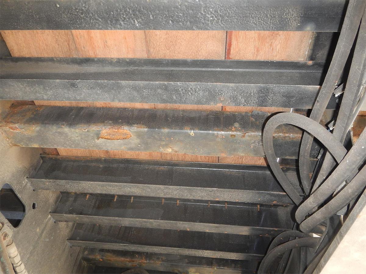 Used 1998 LANDOLL Sliding