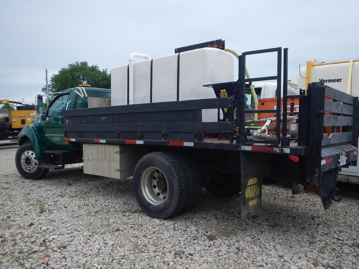Used 2005 FORD F650 SD
