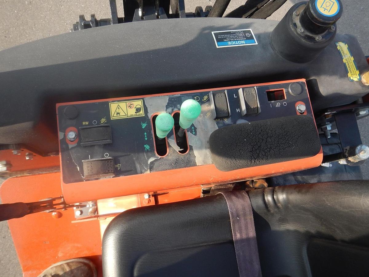 Used 2011 DITCH WITCH 420SX