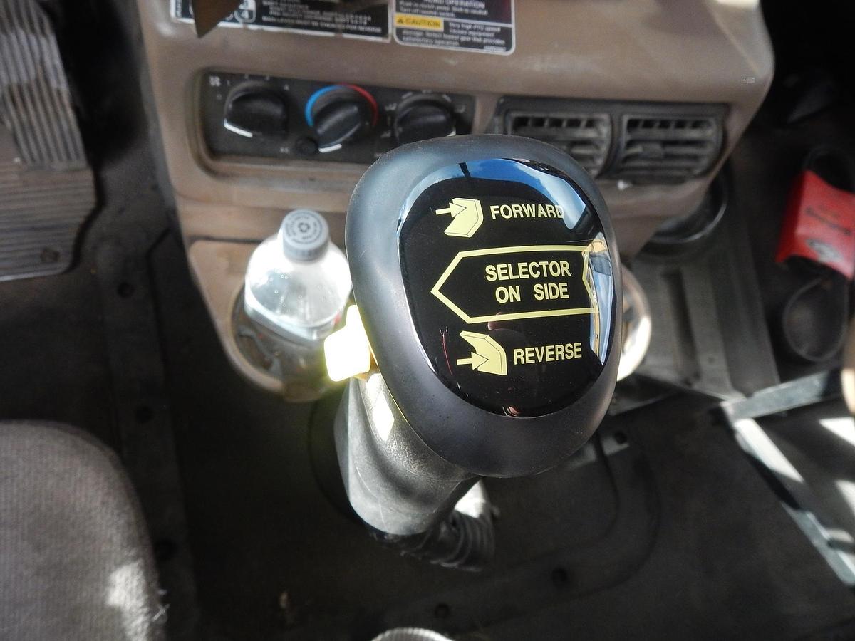 Used 2005 MACK GRANITE CV713