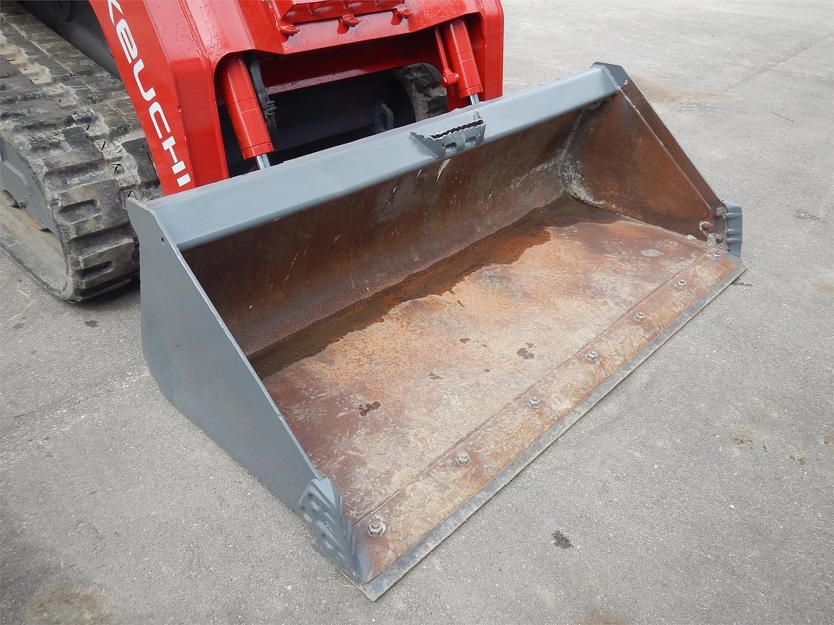 Used 2016 TAKEUCHI TL12V2