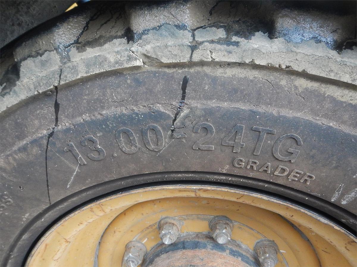 Used 2014 CATERPILLAR TL943C