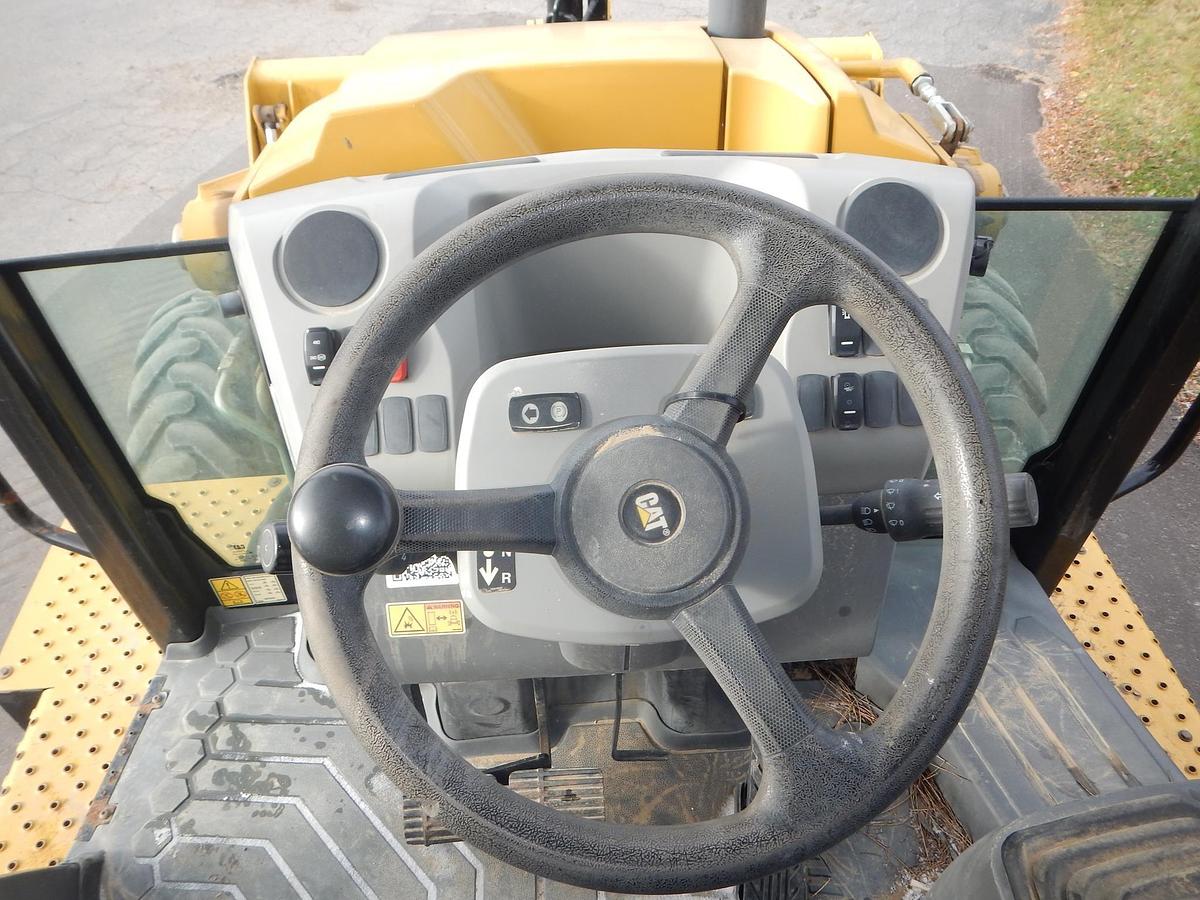 Used 2020 CATERPILLAR 420