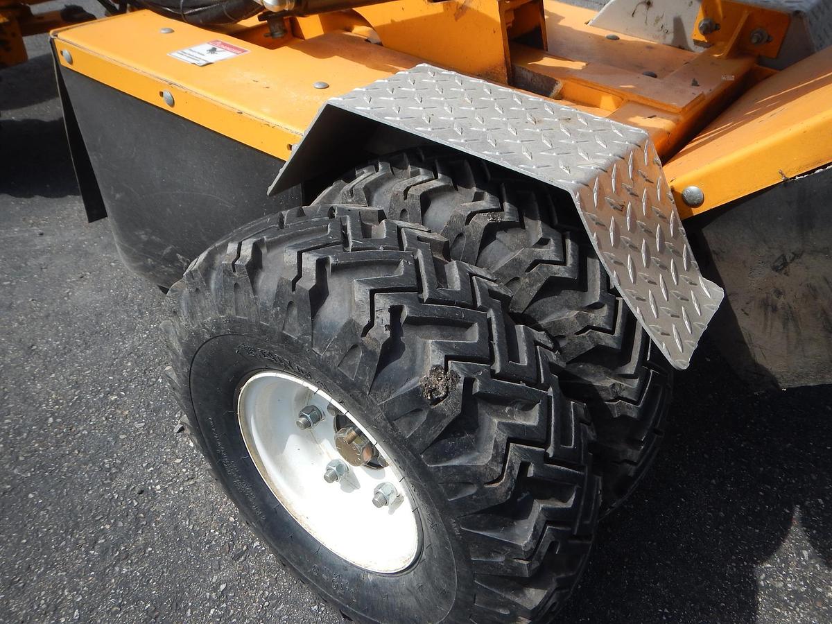 Used 2025 CARLTON SP5014