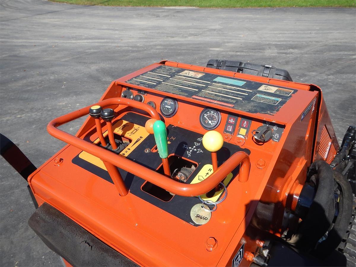 Used 2009 DITCH WITCH SK650