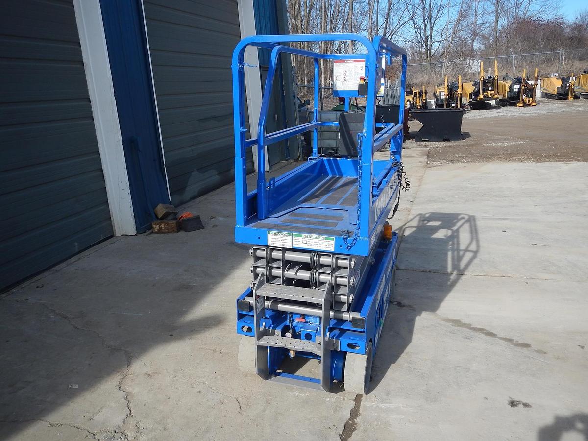 Used 2015 GENIE GS1930