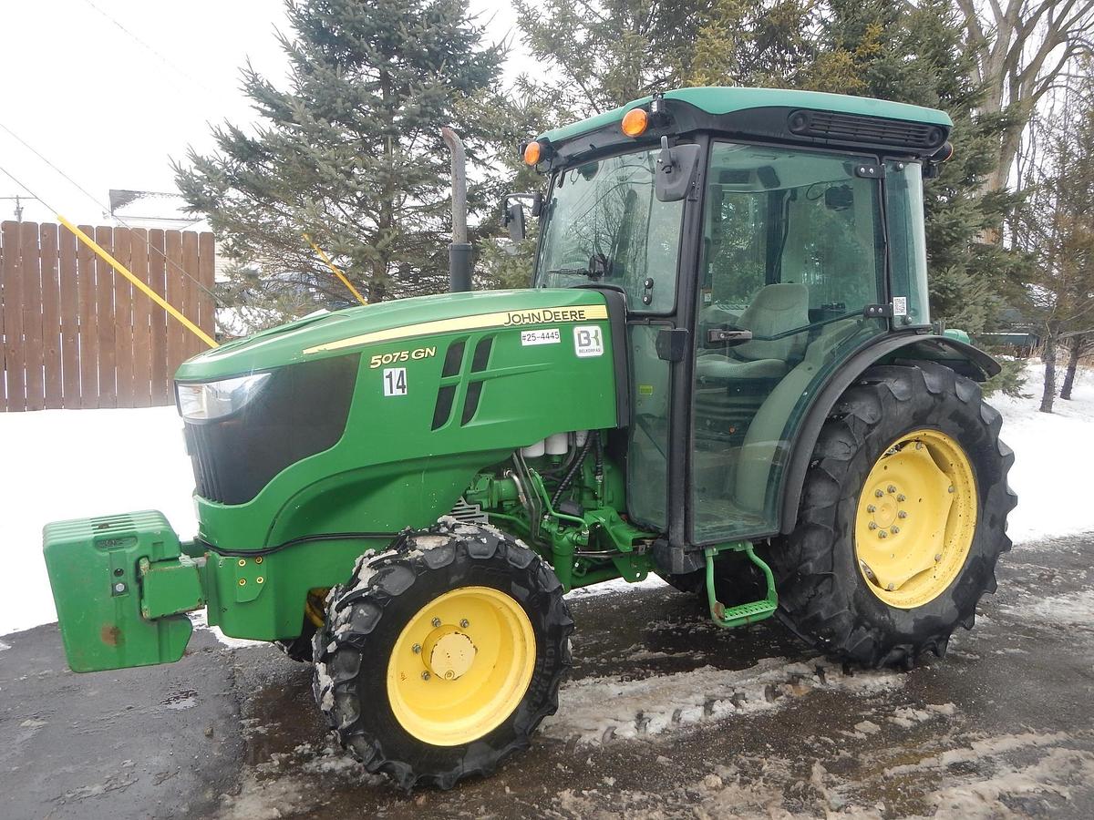 Used 2021 JOHN DEERE 5075GN