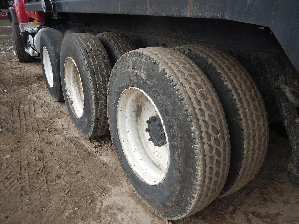 Used 2005 MACK GRANITE CV713