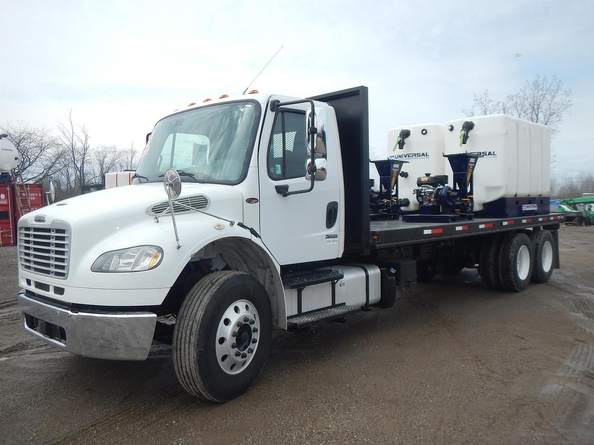 Used 2016 FREIGHTLINER BUSINESS CLASS M2 106