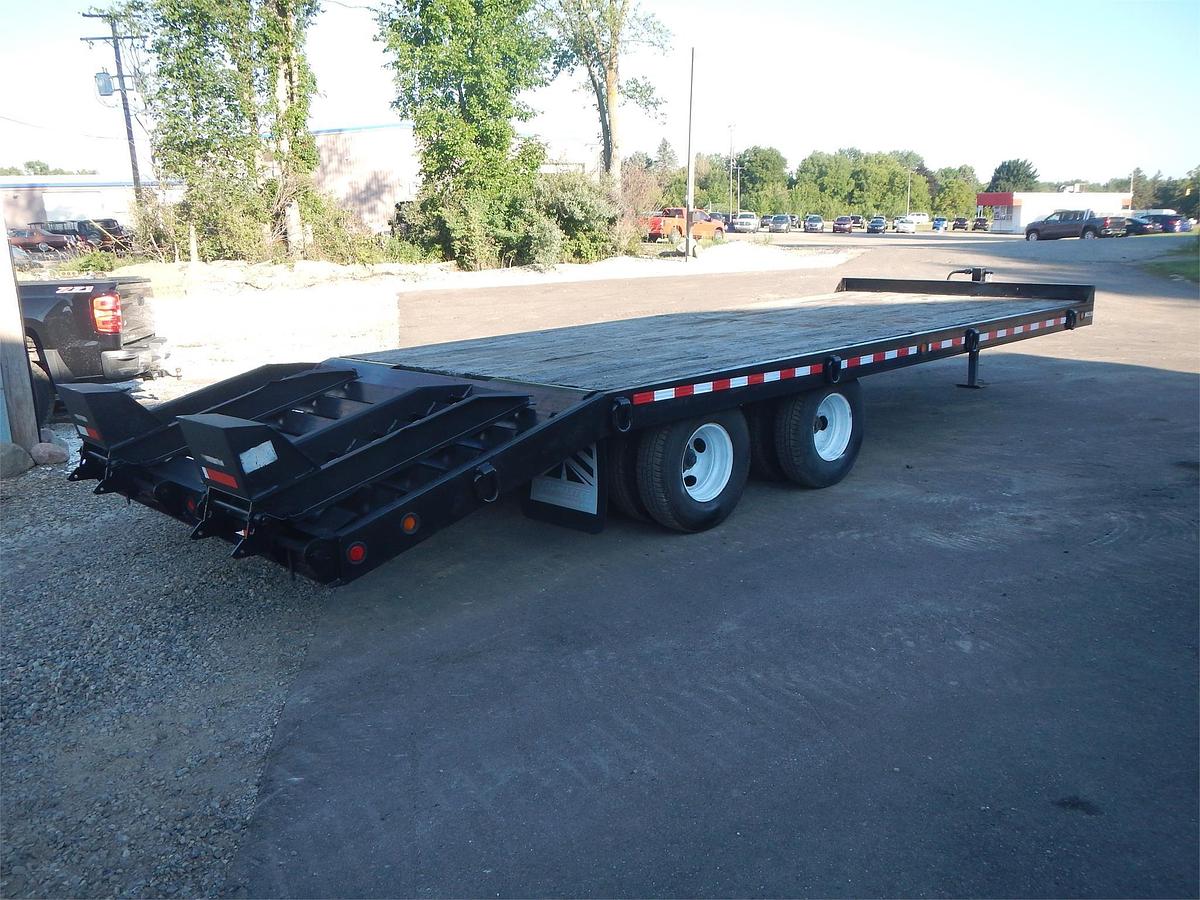 Used 2010 TOWMASTER 20 ft Tandem Axle