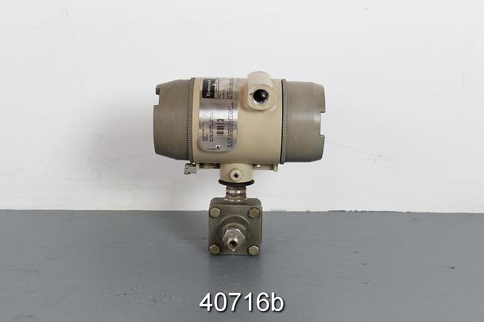 Used Honeywell ST300 Smart Transmitter, Model STG644-E1G-00000-DM.LP.MB.C1C3-634C #40716