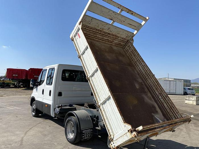 Usato 2016 IVECO  DAILY 35.150