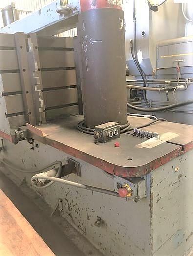 Used Bulldozer Type 300 Ton Horizontal Hydraulic Press