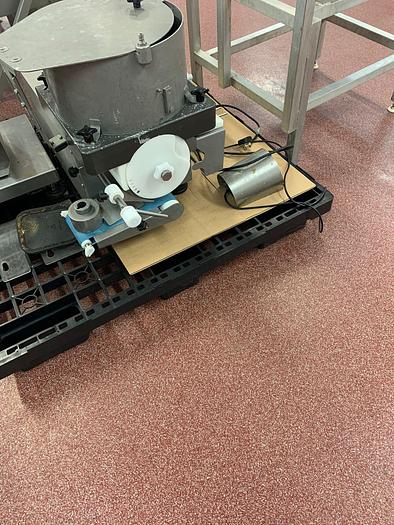 Used DEIGHTON FORMATIC