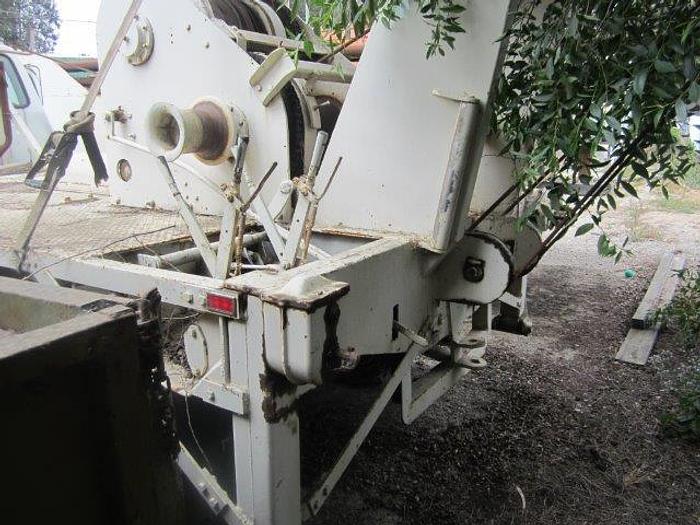 Used 1972 Ford Pump Hoist 15T Rig