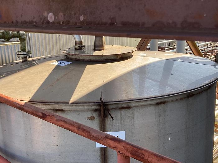 Used 3,200 GALLON BPT VERTICAL TANK - S/S (#9885)