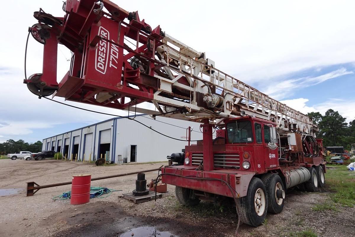 Used Dresser T70W on 1981 Crane Carrier Drill Rig 8x4 Twin-Steer Drill Truck