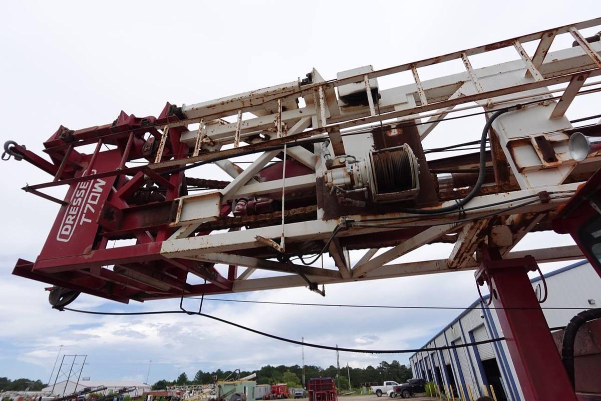 Used Dresser T70W on 1981 Crane Carrier Drill Rig 8x4 Twin-Steer Drill Truck