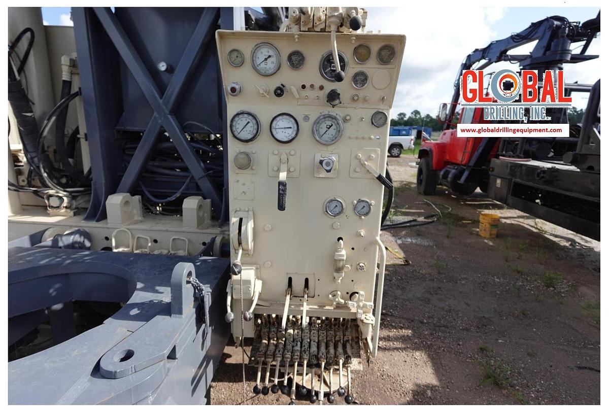 Used 2001 Ingersoll-Rand RD20 II Top Drive/Air Rotary Drilling unit