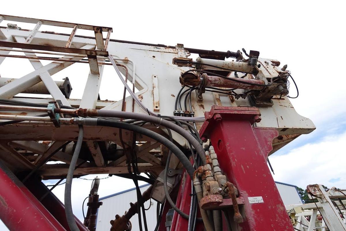 Used Dresser T70W on 1981 Crane Carrier Drill Rig 8x4 Twin-Steer Drill Truck