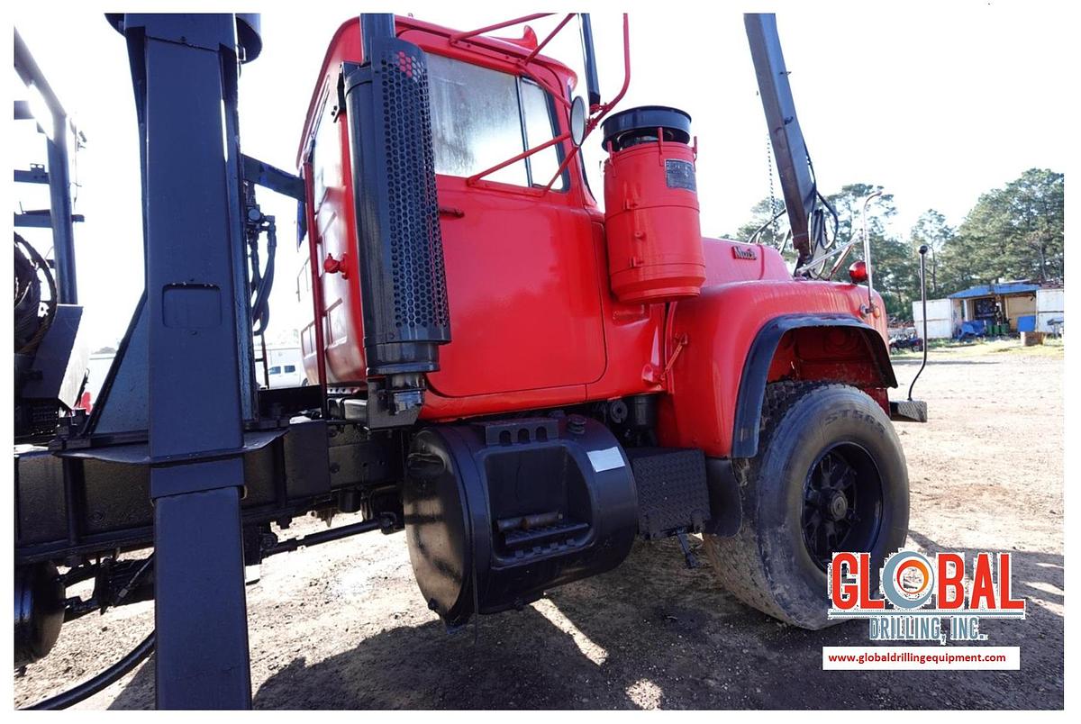 Used Item 0771 : 1984 Mack Winch Truck Log Truck