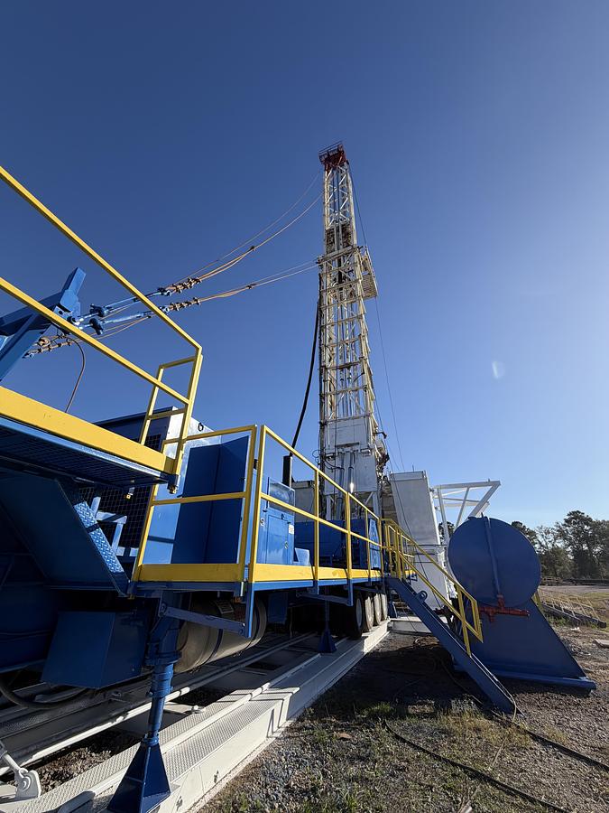 Used Item 10063 - 2010 Crown Duke CE1000 S/D Oil Drilling Rig