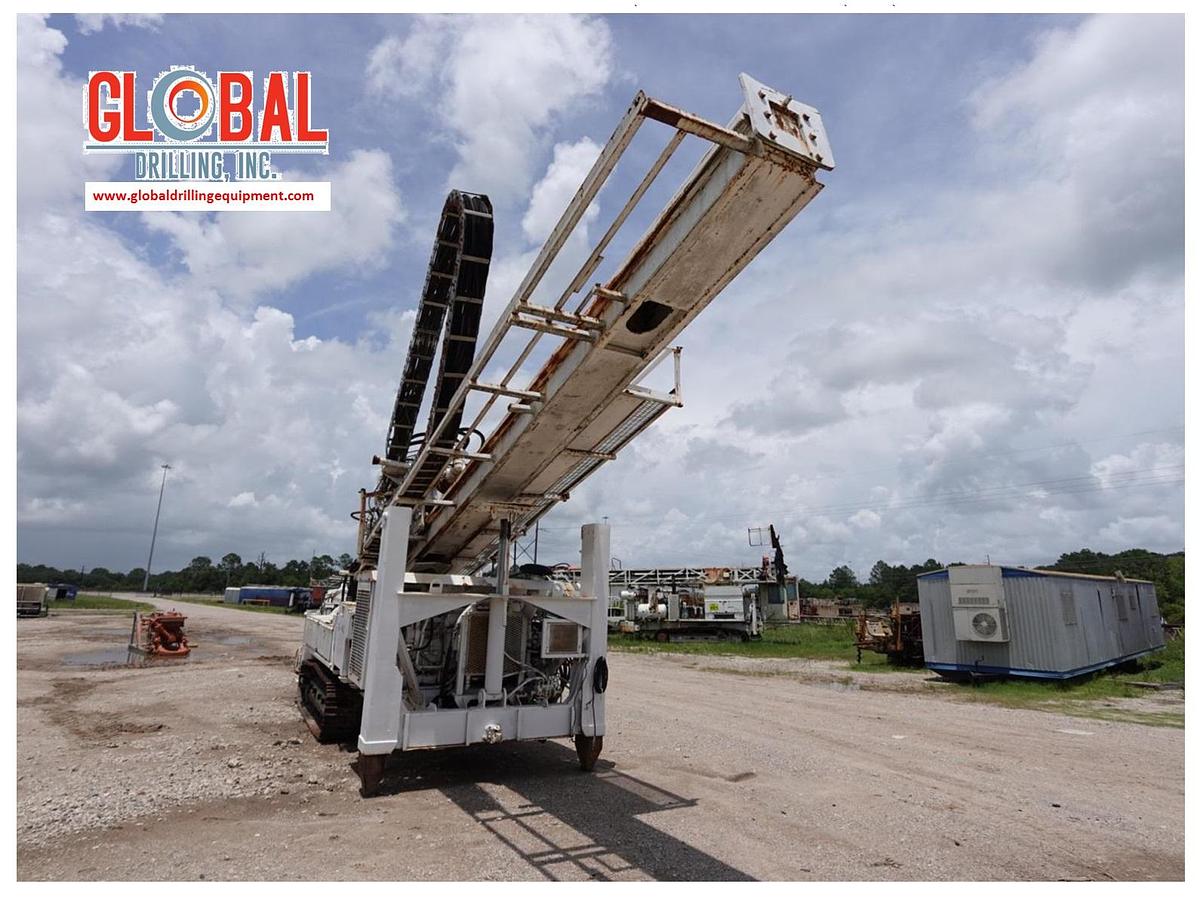 Used Item 0559 : 1999 American Auger DD140 Directional Drill