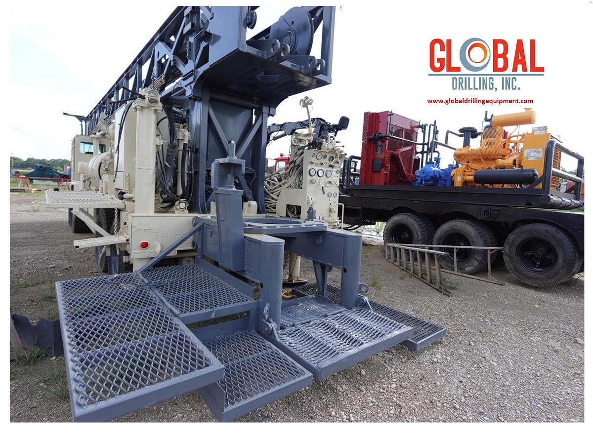 Used 2001 Ingersoll-Rand RD20 II Top Drive/Air Rotary Drilling unit