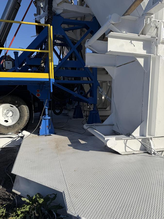 Used Item 10063 - 2010 Crown Duke CE1000 S/D Oil Drilling Rig