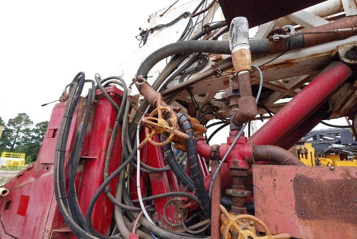 Used Dresser T70W on 1981 Crane Carrier Drill Rig 8x4 Twin-Steer Drill Truck