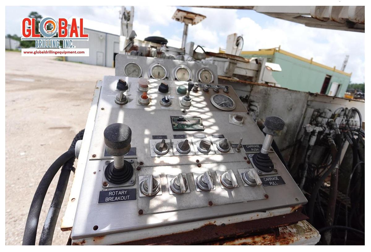 Used Item 0559 : 1999 American Auger DD140 Directional Drill